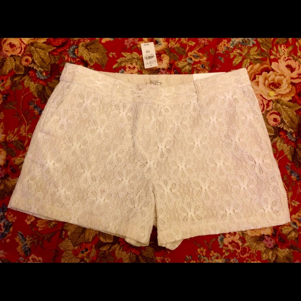 ❌ SOLD ❌...Ann Taylor Loft Shorts